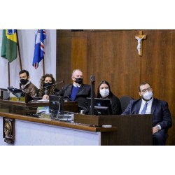 A sessão da Câmara de Campo Largo teve Tribuna Livre do Dr. Carlos Augusto Weber sobre Políticas Públicas sobre Drogas